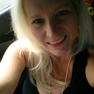 Meet your Posher, Valerie